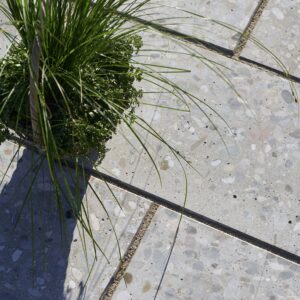 NAGELFLUHBETON 5