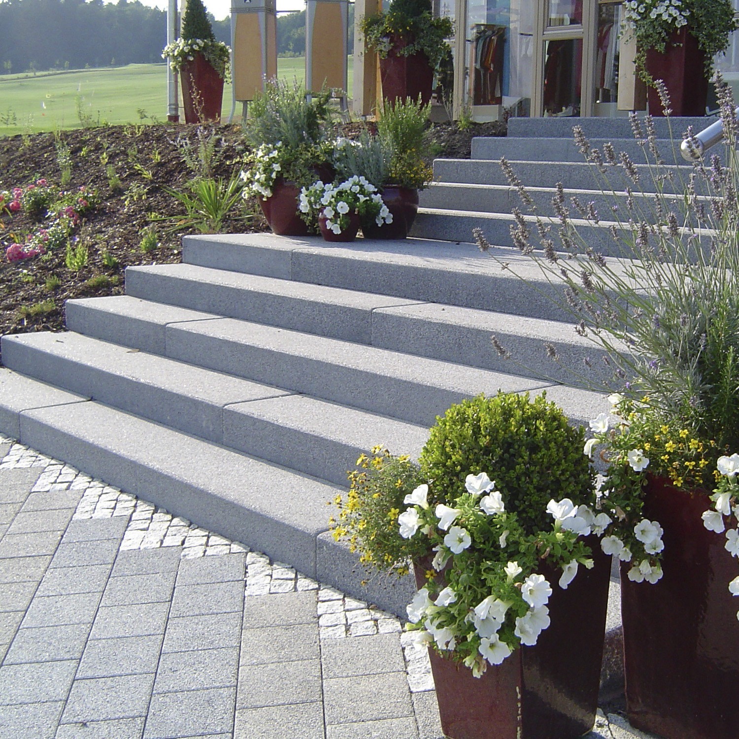 SICHTBETON BLOCKSTUFE