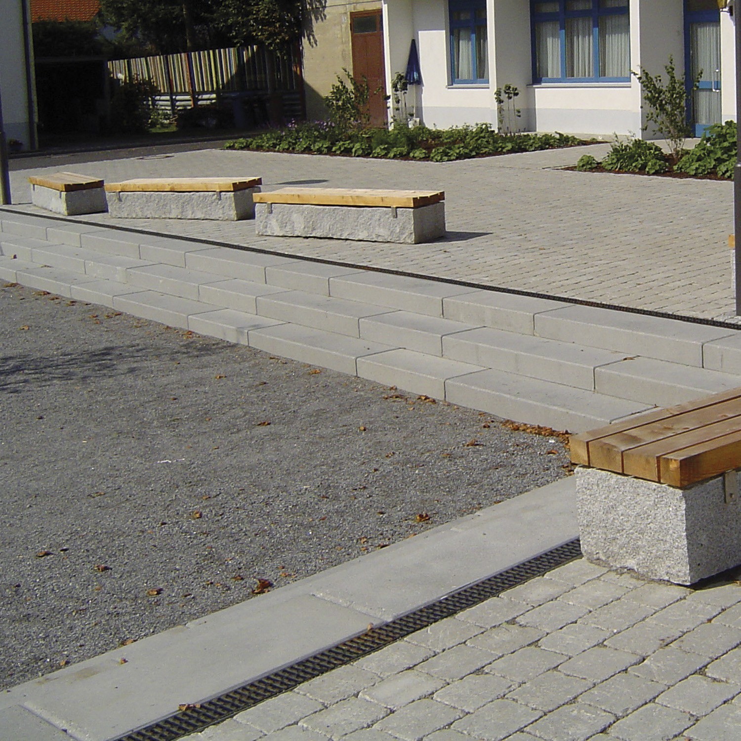 SICHTBETON BLOCKSTUFE - Image 3